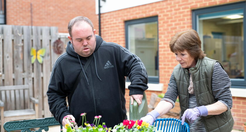 PWS Carlton Ricky and staff Gardening